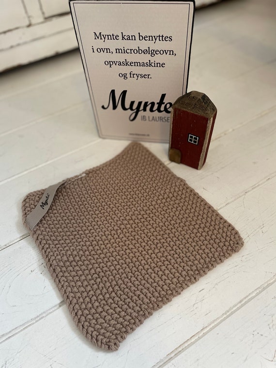 Ib Laursen potholders, decorative linens, kitchen, knitted potholders