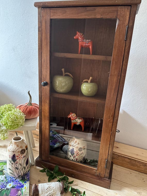 Display cabinet hanging cabinet cupboard hanging display cabinet furniture glass display cabinet shelf cabinet antique finish