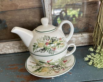 Teapot tea kettle kitchen porcelain tableware