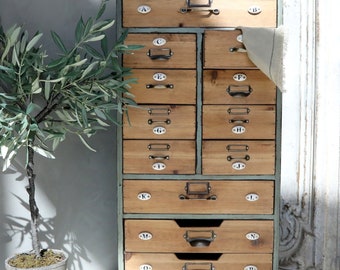 Armoire à tiroirs Ancienne commode française avec 12 tiroirs commode finition antique