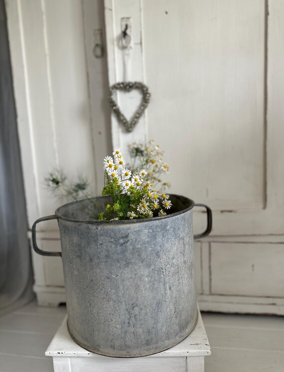 Bucket tin bucket plant bucket antique finish garden plant pot