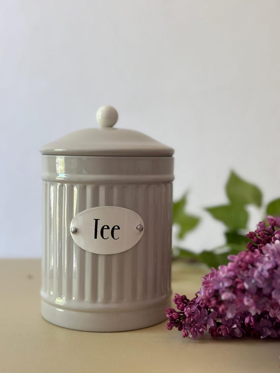 Retro tea tin tea can tin can vintage enamel