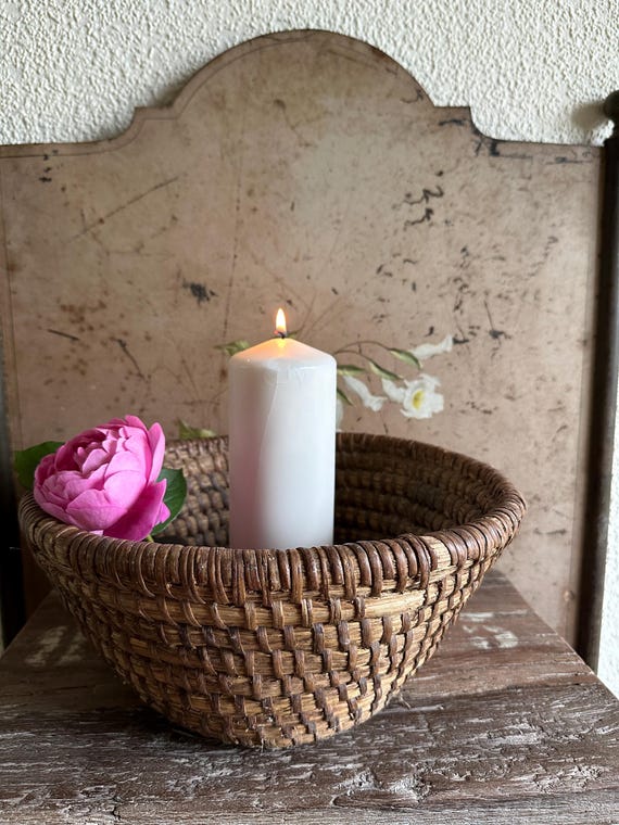 Antique fermentation basket, old bread basket, large handmade straw basket, bread plate, brocante, country house kitchen, decorative basket old antique