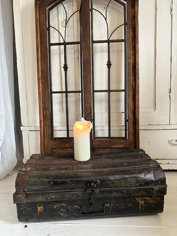 Old antique suitcase metal suitcase vintage storage iron suitcase industrial style