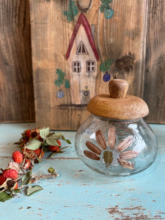 Storage jar gift jar glass with wooden lid decoration vintage Miljögarden Sweden
