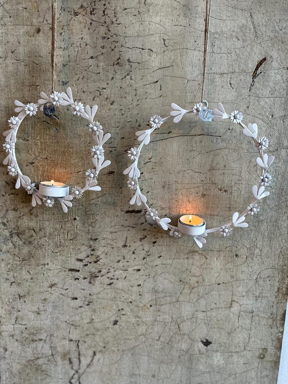 Candle holder, candle wreath, vintage white decoration