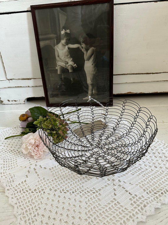 Wire basket fruit basket vintage decorative metal basket