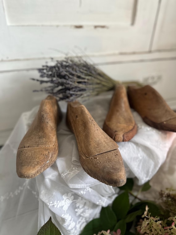 Old antique shoe lasts decoration vintage shabby 1 pair of shoe lasts