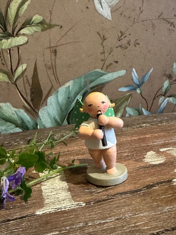 Old antique flower children angel children Erzgebirge folk art decoration