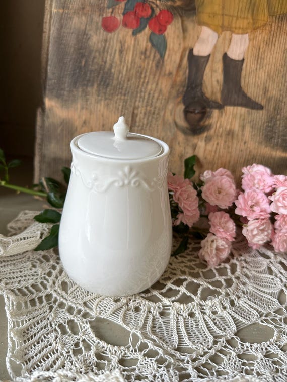 Pot with lid white porcelain vintage