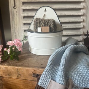 Seifenschale Aufbewahrungsschale Hängeschale Emaille Deko Garten Shabby