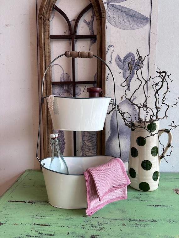 Soap dish, storage dish, hanging dish, enamel, decorative garden, shabby chic