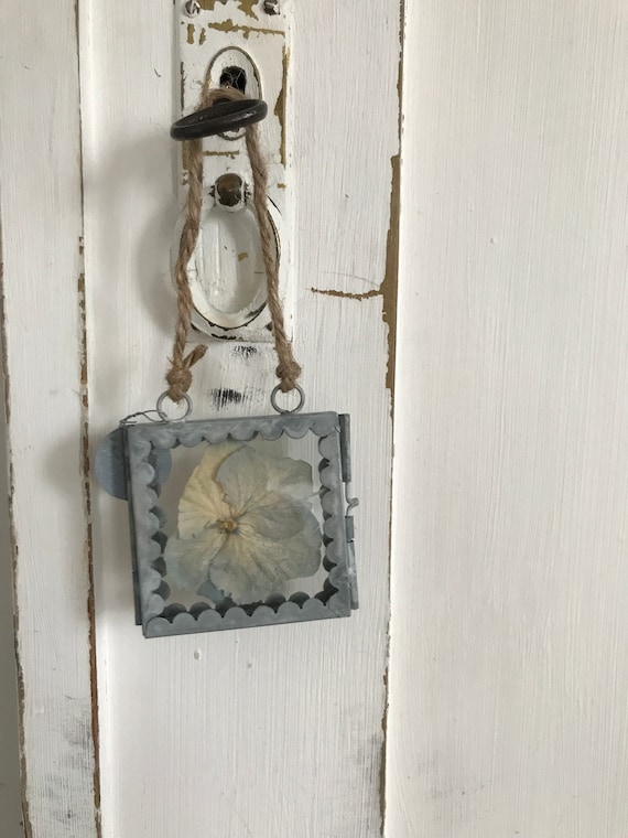 Picture frame made of zinc vintage decorative hanging frame