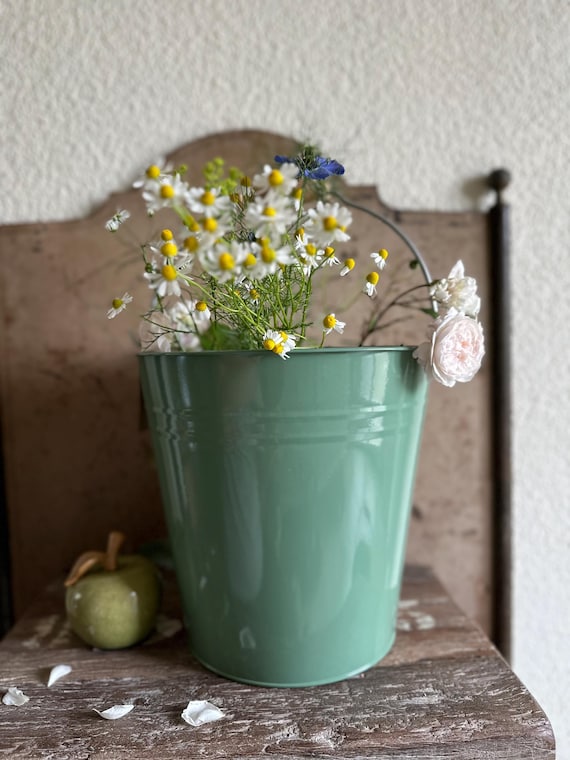 Bucket enamel bucket tin bucket plant bucket antique finish garden plant pot