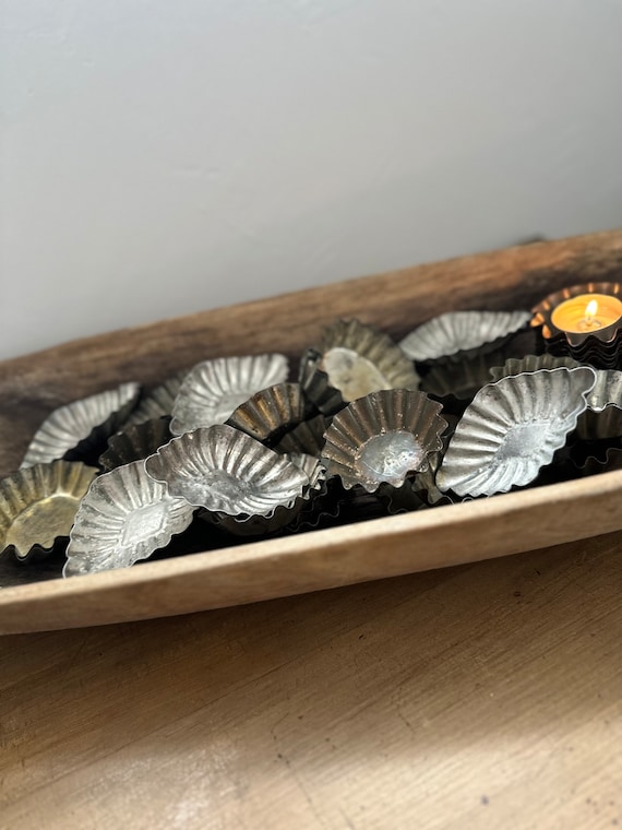Old antique baking pan baking cups decoration vintage