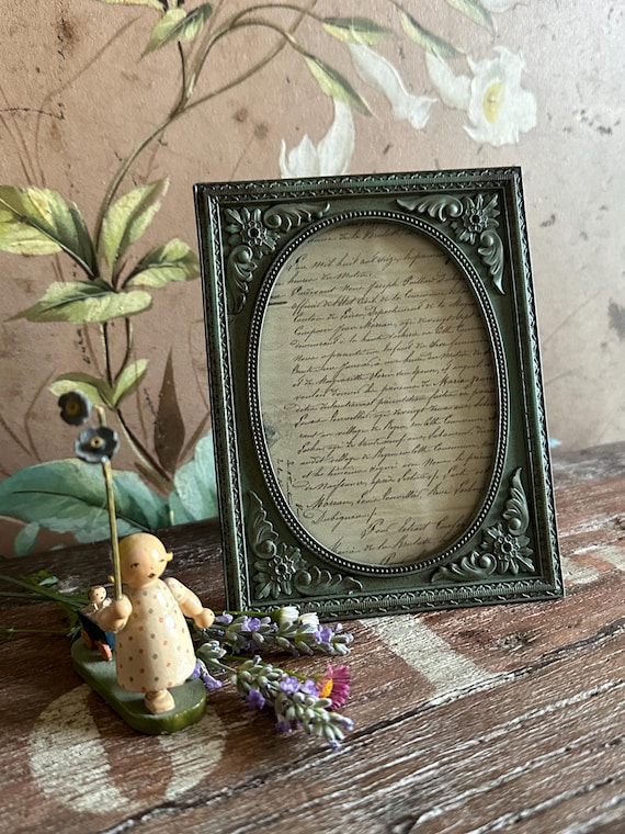 Vintage Shabby Picture Frame