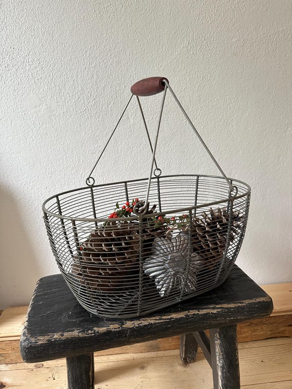 Wire basket oval fruit basket vintage shabby basket set Strömshaga metal basket