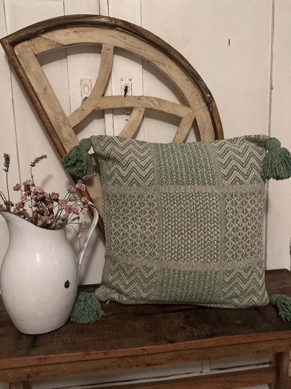 Cushion complete with filling Home textiles Cuddly cushion Bloomingville