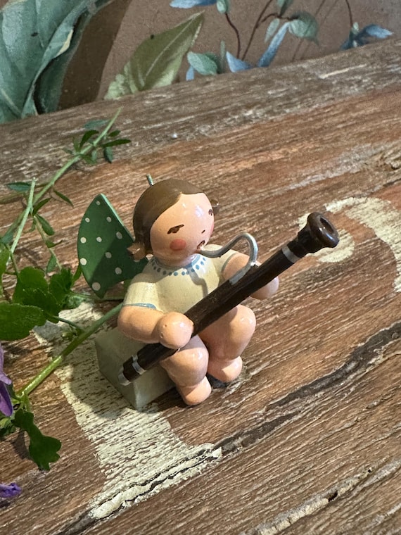 Old antique flower children angel children Erzgebirge folk art decoration