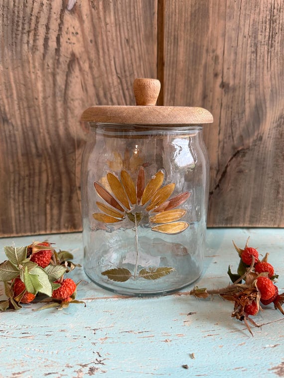 Storage jar gift jar glass with wooden lid decoration vintage Miljögarden Sweden