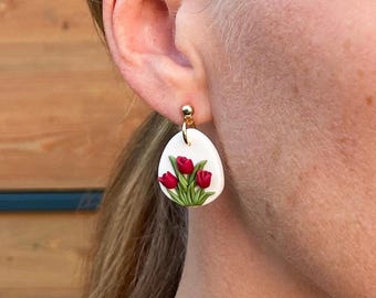 Tulip earrings in dark red | Handmade polymer clay jewelry | Hypoallergenic stainless steel | Tulip love | Flower earrings | Gift