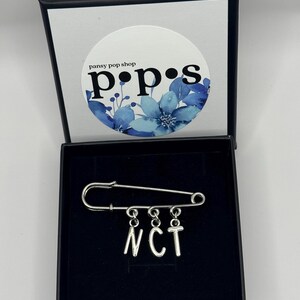 Broche NCT Mini Kilt Pin KPop Joias Feitas à Mão Feito por Leque NCT Dream NCT 127