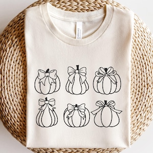 Zucca Coquette fiocco in formato SVG, zucca girly in formato SVG, Retro Halloween in formato SVG, zucca autunnale in formato SVG, Coquette Halloween in formato SVG, camicia vibrazioni autunnali in formato SVG
