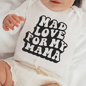 Amor louco pela minha mãe svg, Design de criança svg, Macacão de bebê svg, Vida de mãe svg, Impressão de crianças svg, Mamãe svg, Bebê menino svg, Maternidade svg
