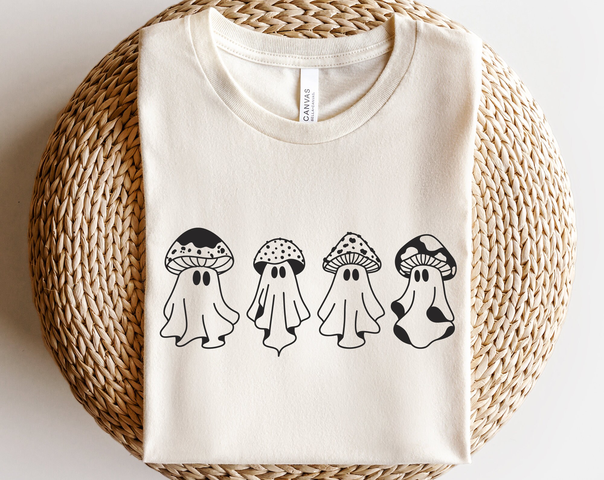 Pilz Geist svg, Magischer Amanita Pilz svg, Gruselige Jahreszeit svg, Niedlicher Geist Umriss Clipart, Kinder Halloween-Shirt svg, Herbstpilz svg