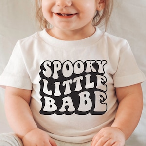 Pequeña nena espeluznante svg, Vibraciones espeluznantes svg, Bebé Halloween svg, Niña Halloween svg, Retro Halloween svg, Vibraciones de otoño svg, Otoño divertido svg