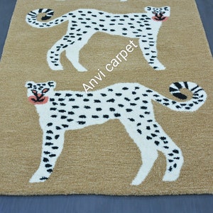 Cheapest: New Cheetah Rug With Background Carpet 100% Woolen Hand tufted Rug For Living Room Modern Animal Pattern 2x3 3x5 5x8 6x9 8x10