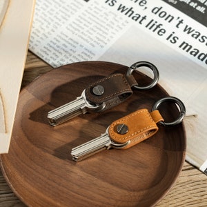 Minimalistische leren sleutelorganizer. Compacte leren sleutelhouder. Leren sleutelhanger