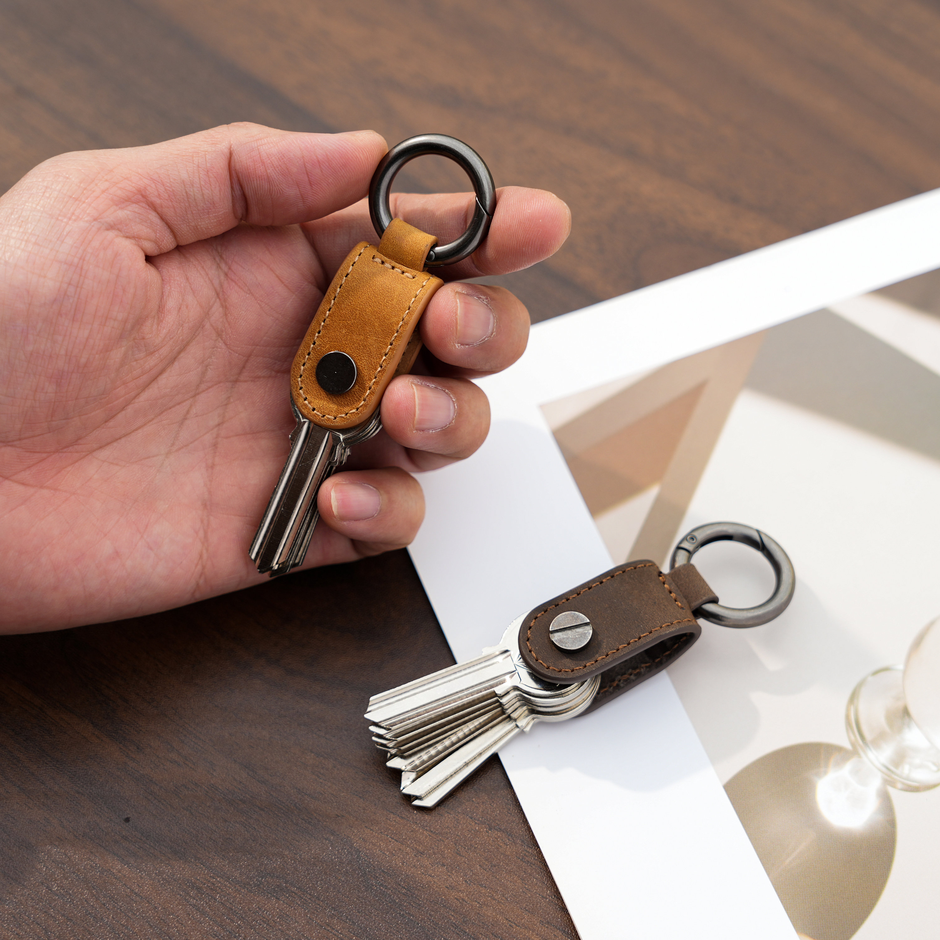 Minimalist Leather Key Organizer: Compact Crazy Horse Keychain - Etsy