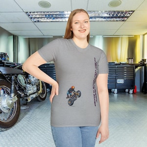 Biker-T-shirt - Vem behöver terapi - En rolig minimalistisk unik anpassad motorcykel-T-shirt för alla bikerar