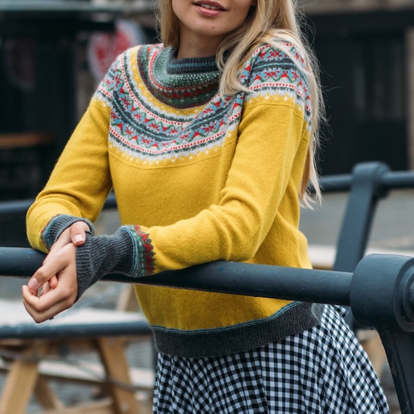 Alpine Short Sweater by Eribe in Piccalilli 100% Lambswool Fairisle Short Cropped Jumper