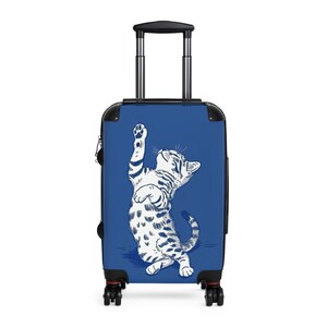 Stylish Cat Suitcase | Polycarbonate Shell, Swivel Wheels image 7