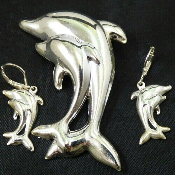 Dolphin Pendant Brooch Jewelry Set Pierced Earrings Silver Tone Vintage Shiny!