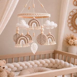 Boho Baby-Mobile mit Regenbogen und Wolken, auch Wickeltisch geeignet – handgefertigte Kinderzimmerdeko