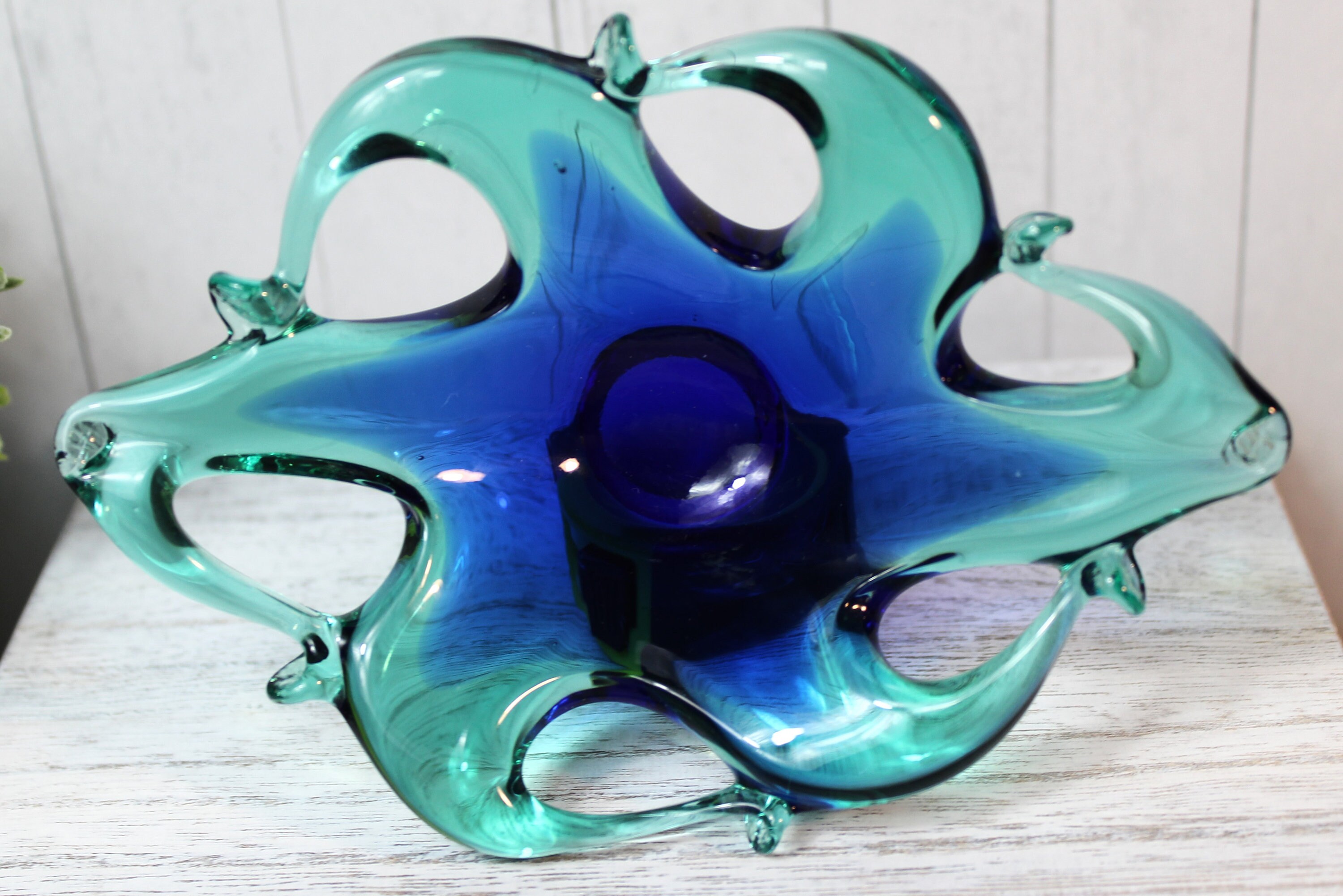 15+ Art Glass Wall Plates