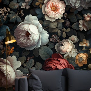 Carta da parati con fiori botanici in stile barocco, floreale scuro vintage