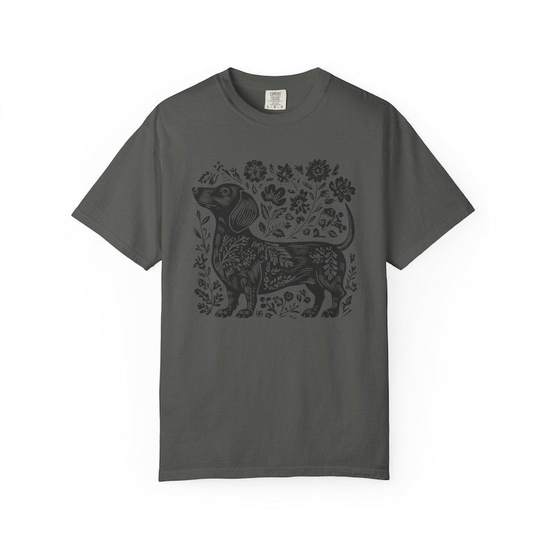 Daschund Shirt Linocut Shirt Dachshund Cottage Core Clothes Scandinavian Folk Art Risograph Shirt Vintage Dachshund Shirt Weiner Dog Gifts Pepper