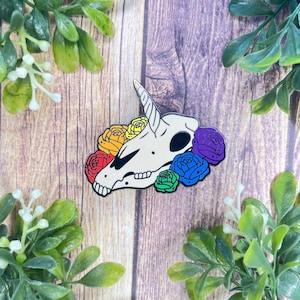 Horns and Roses Enamel Pin, Lapel Pin, Witch Pin, Potion Bottles, Fantasy Pin, Witchy Vibe Pin, TTRPG Pin, Skull Pin, Unicorn Skull