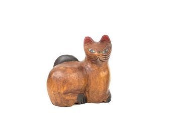 Mid-Century Style Hand Carved Wooden Cat Figurine: Mexican Folk Art Decor