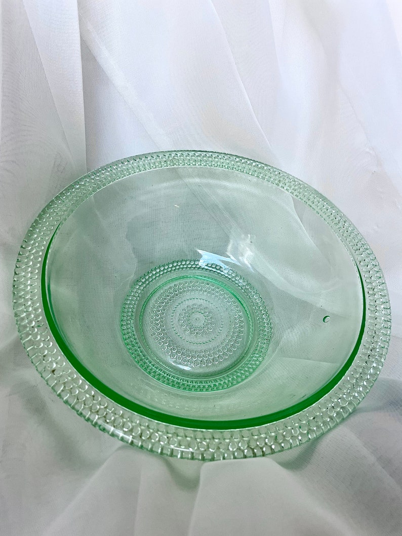 URANIUM GLASS Bohemian Glass Green Bowl Art Deco Centerpiece Pressed Glass Housewarming Gift Glass Home Decor SKLO Union zdjęcie 6