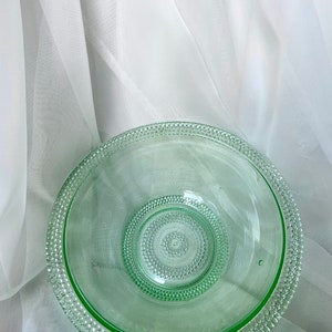 URANIUM GLASS Bohemian Glass Green Bowl Art Deco Centerpiece Pressed Glass Housewarming Gift Glass Home Decor SKLO Union zdjęcie 5