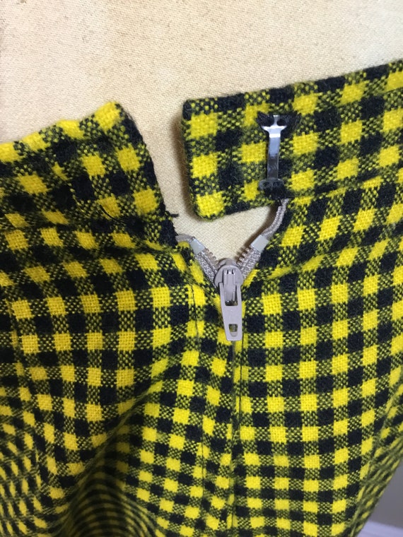 Vintage 1980’s Women’s 2 Piece Checked Suit - image 7