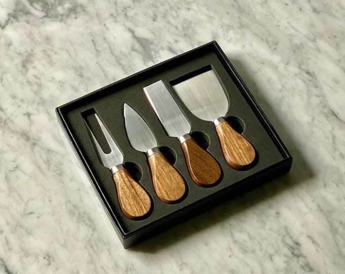 Cheese Cutlery - Set of 4 Walnut and Silver Finish -Encased in a gift box, this set is perfect for cheese enthusiasts and connoisseurs alike