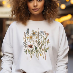 Vintage geperst bloemen sweatshirt, Boho Cottagecore ronde hals, pastel botanische bloementrui, Fairycore oversized wilde bloemen sweatshirt