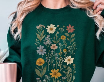 Vintage Pressed Flowers Sweatshirt, Boho Cottagecore Crewneck, Pastel Botanical Floral Sweater, Fairycore Oversized Wildflowers Sweatshirt