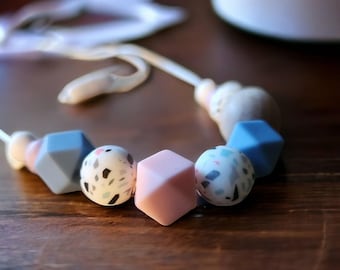 Silicone Baby Nursing Necklace, speckle pastels, fidget necklace, new mum necklace, breastfeeding necklace
